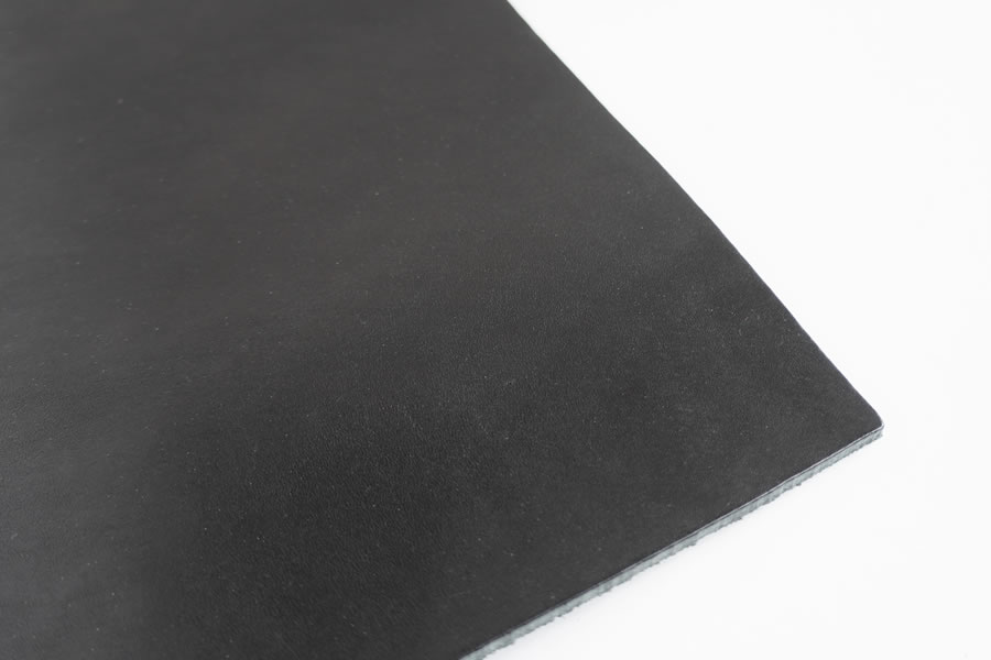 ＜ｵｰｸｼｮﾝ・ｱｳﾄﾚｯﾄ＞栃木ノーベルレザー裁ち革 20 cm×30 cm（ブラック）