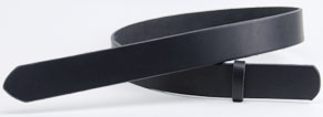 ＜ｵｰｸｼｮﾝ・ｱｳﾄﾚｯﾄ＞LCサドルレザー・スタンダードベルト（ブラック）・30S 長さ105 cm＜幅3.0 cm（2.9 cm実寸幅）＞