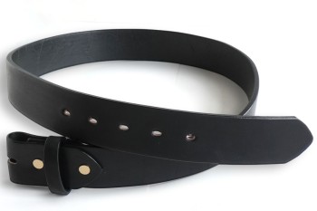 【ジョイントレザー仕様】完成品ベルト＜多脂ベンズ（ブラック）＞シングルピン用・25S＜幅2.4 cm＞